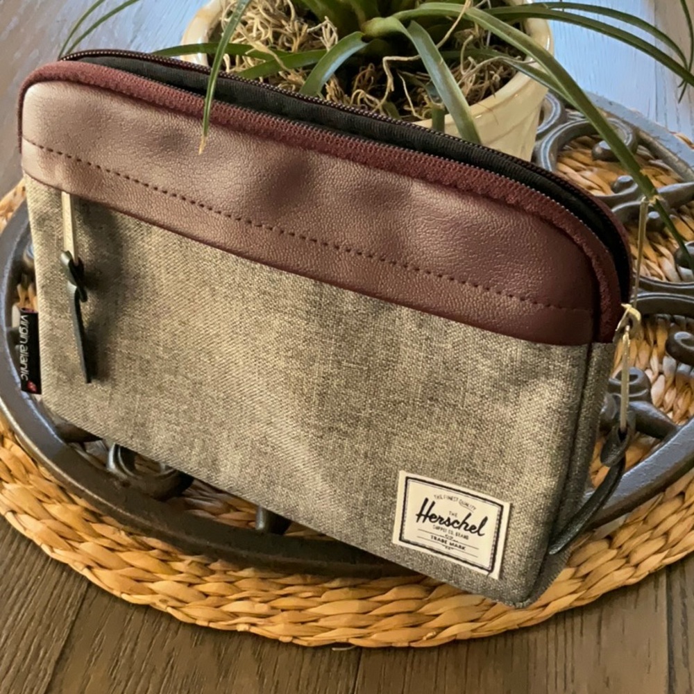 Herschel Supply Company Cosmetic Bag